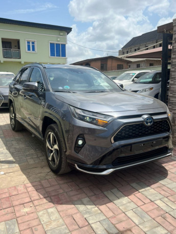 foreign-used-rav4-xle-2023-model-big-0