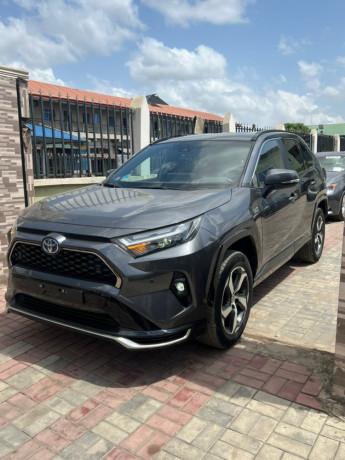 foreign-used-rav4-xle-2023-model-big-4
