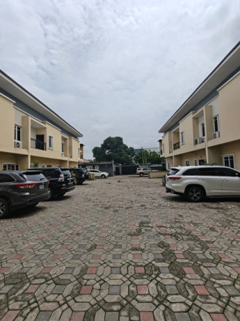 4-bedrom-duplex-for-sale-big-0